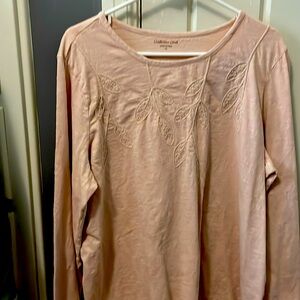 3/30 Creek Peach Embroidered PulloverSize 1X